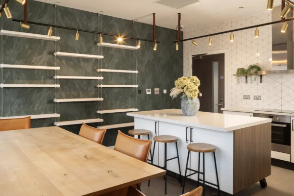 CO-WORKING SPACE KITCHEN