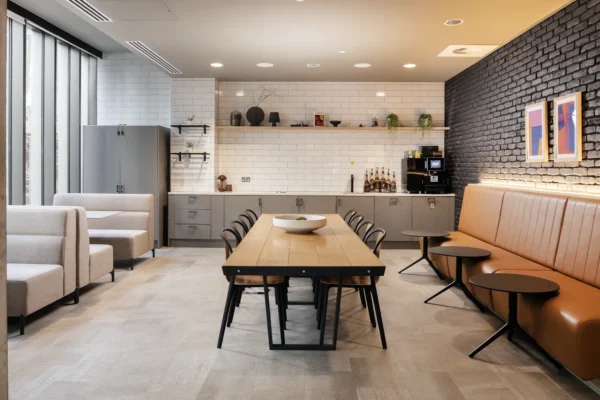 CO-WORKING SPACE KITCHEN