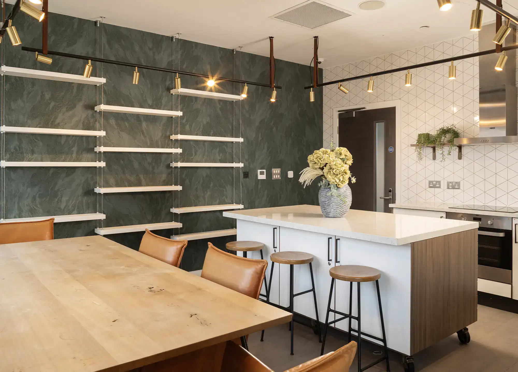 Vita Living Circle Square